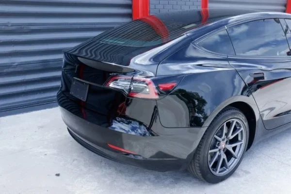 2020 Tesla Model 3 Standard Range Plus - Image 7